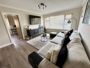 Lounge- click for photo gallery